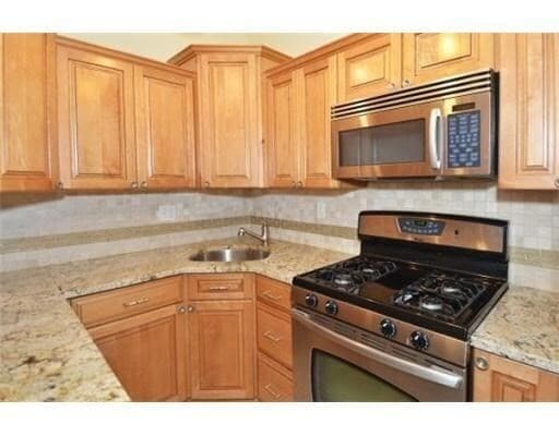 Photo - 181 Beacon St Unidad 7