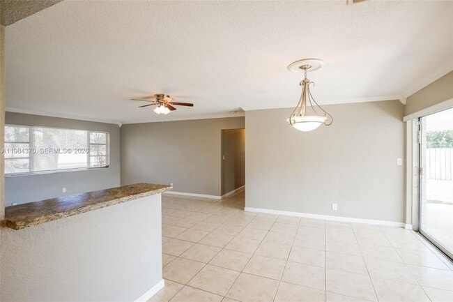 Photo - 4314 Taft St