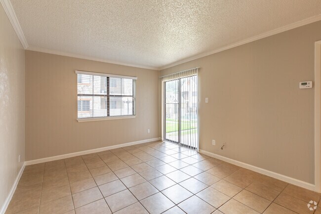 1BR, 1BA - 524 SF - Madeira Apartments at Live Oak