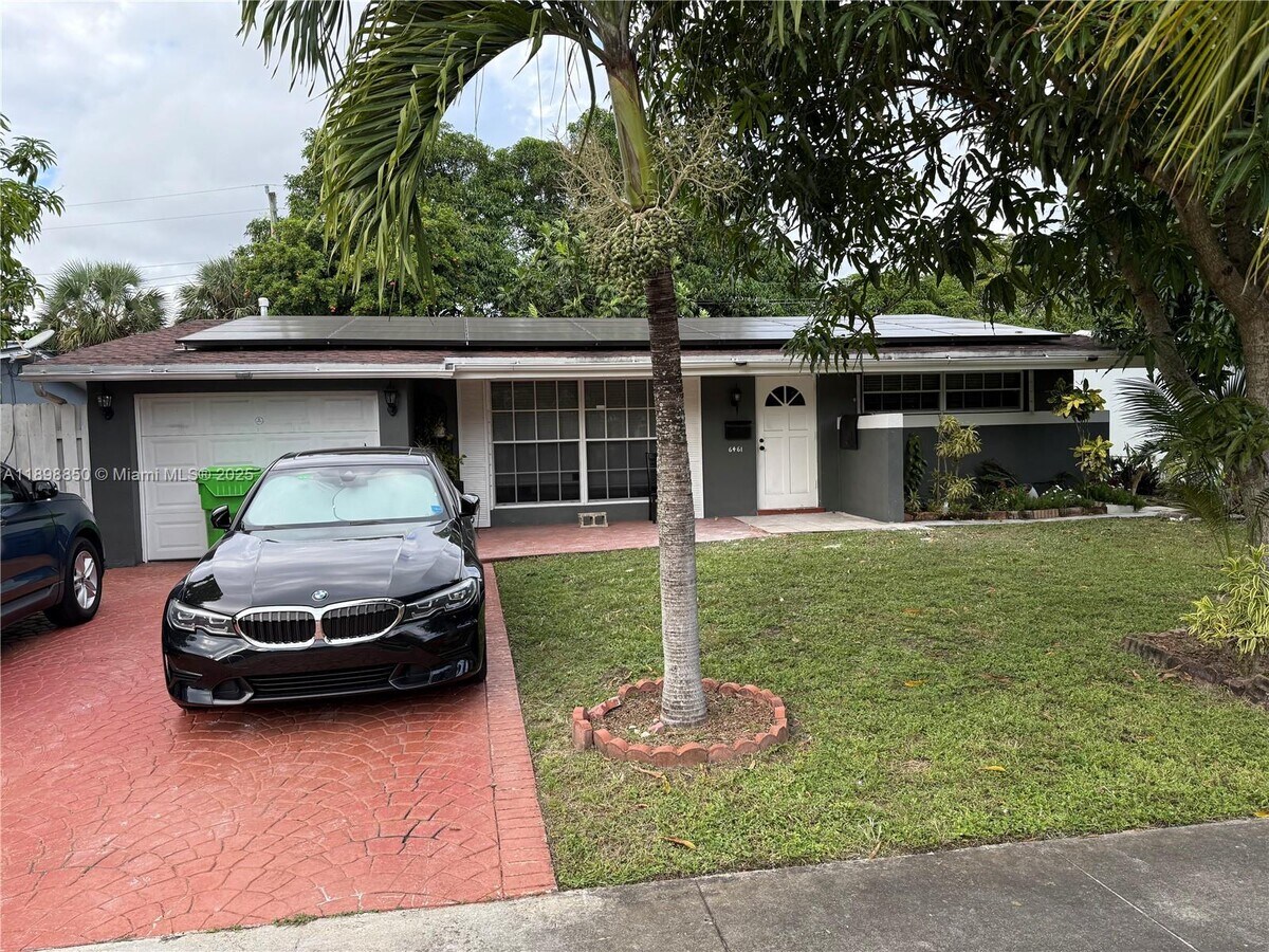 Photo - 6461 NW 28th St