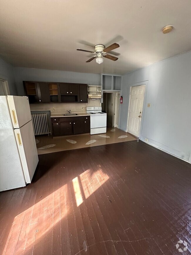 Building Photo - 1832 Perkiomen Ave Unit Apt 1R
