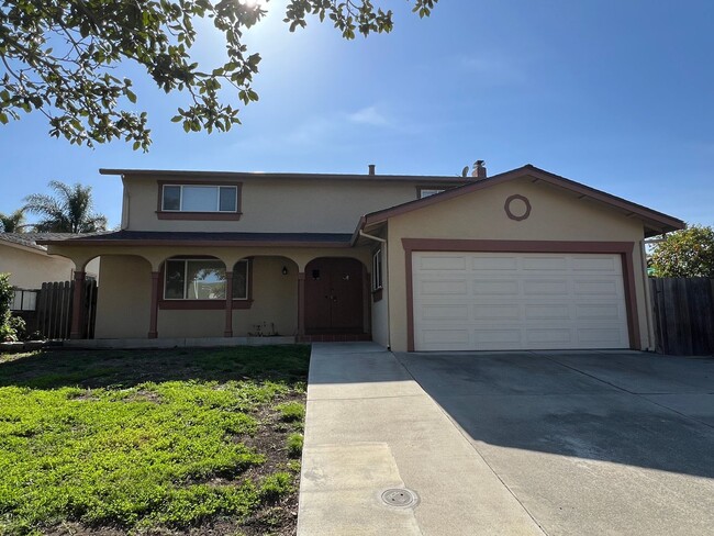 Bright 4 Bedroom 2.5 Bath Home in Milpitas - Bright 4 Bedroom 2.5 Bath Home in Milpitas