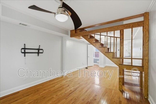 Photo - 1535 Constitution Ave NE