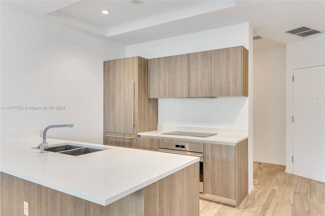 Photo - 801 S Miami Ave