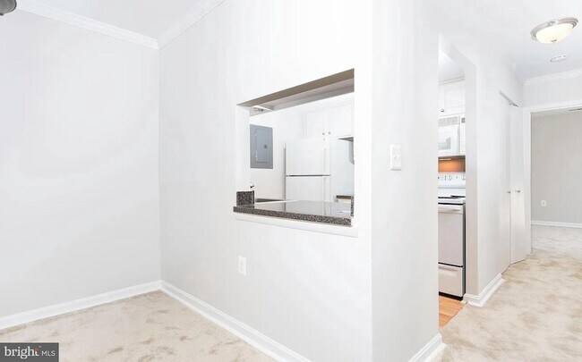 Photo - 8205 Whispering Oaks Way Unit 304