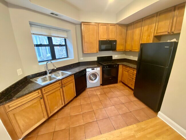 1140 E Marquette Rd Unit 2A