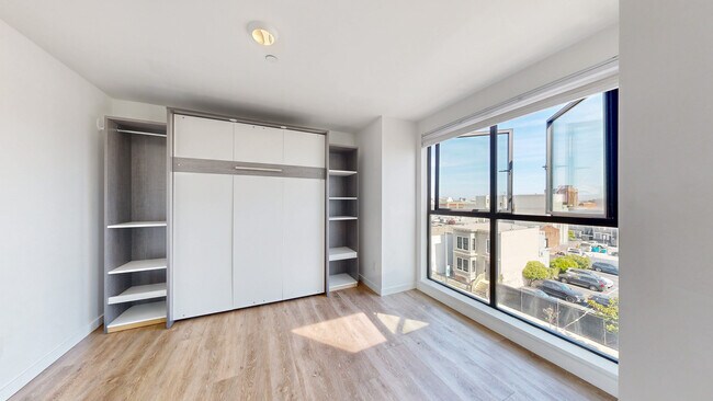 Photo - 1532 Howard St Unit 503