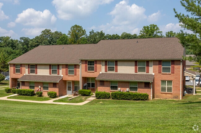Photo - Spring Hill Apartments & Townhomes