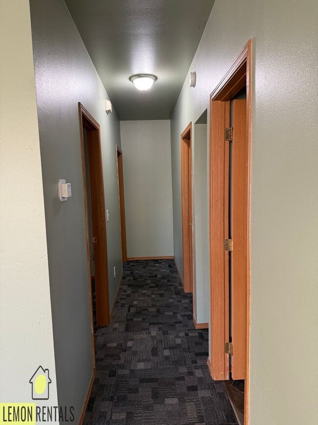 Photo - 1215 Ledwich Ave Unit 2