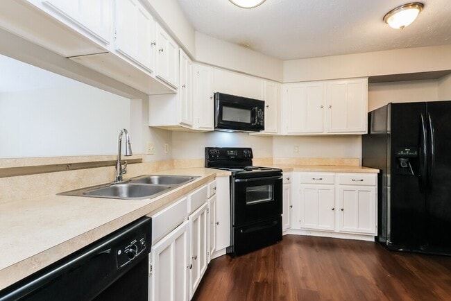 Photo - 4606 Lost Lake Ln