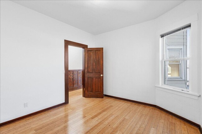 Photo - 478 Central Ave Unidad 478 Central Ave #B - LU