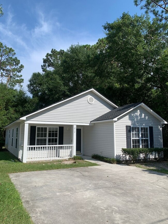 Photo - 3 Bedroom 2 Bath One Story House on Charte...