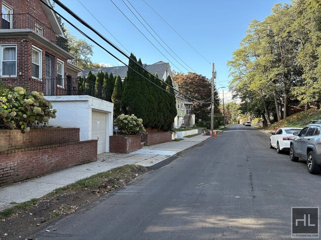 Photo - Belknap Ave, Yonkers Unidad 2