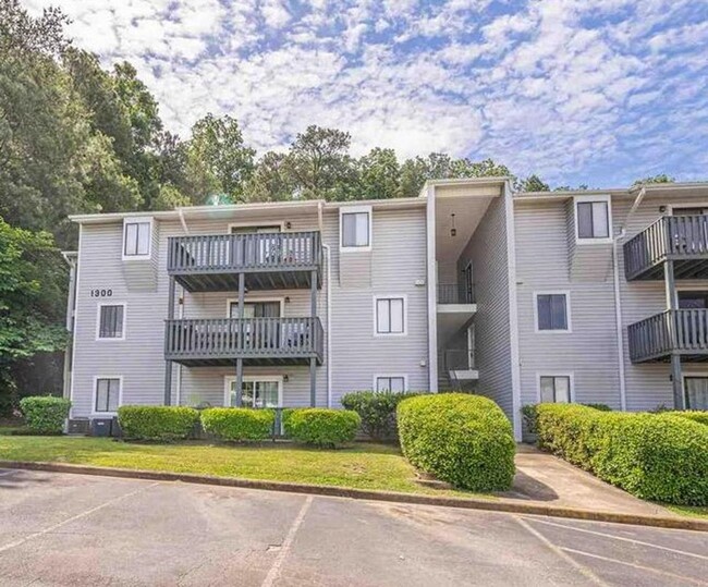 Condo for rent in Woodland Village (Homewood) - Condo for rent in Woodland Village (Homewood)