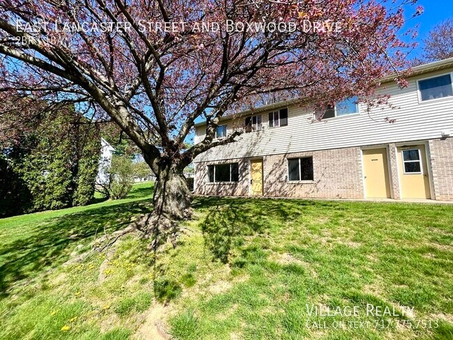 Photo - Large, budget-friendly 2-Bed w/ On-Site La... Unidad E