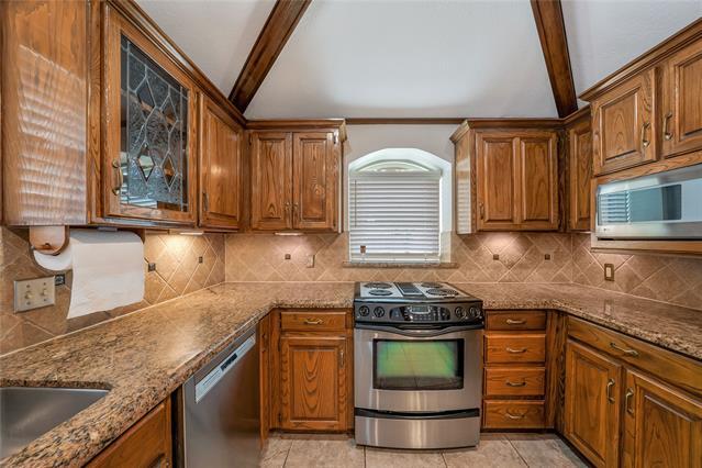 Photo - 153 Creek Courts Dr