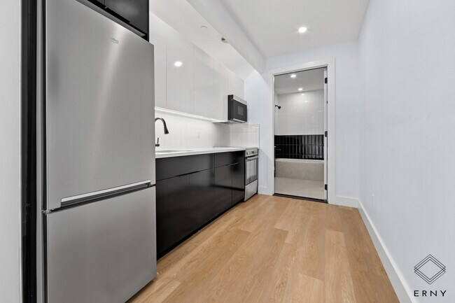 Photo - 1042 President St Unit 8D