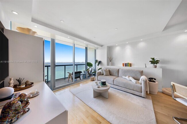 Photo - 601 NE 36th St Unit 2911