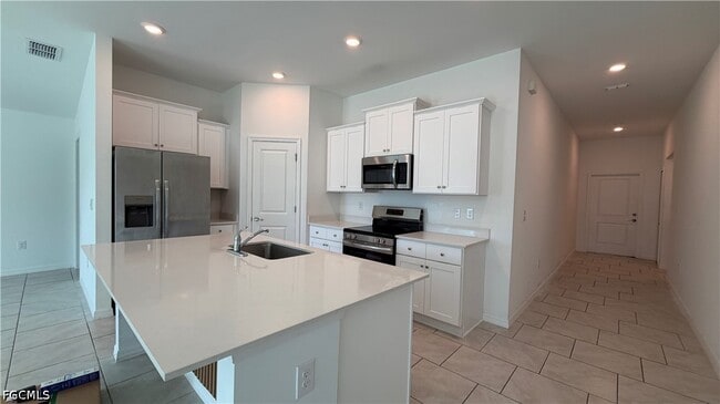 2901 NW 18th Pl