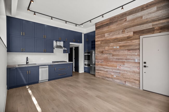 Photo - 6556 S Minerva Ave Unit 4S