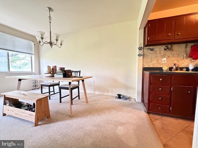 Photo - 10201 Grosvenor Pl Unit 320