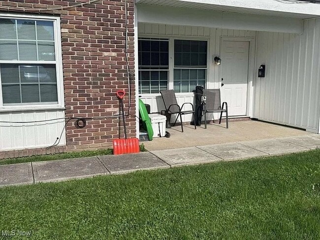 Photo - 545 E McConnel Ave Unit Apt. 2