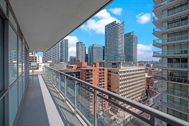 Photo - 89 Dunfield Ave Unit ID1346020P