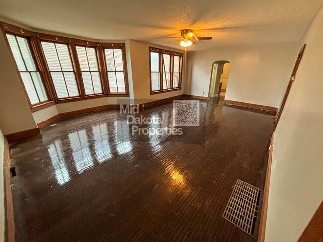 Photo - 523 W 2nd- 3 bedroom house