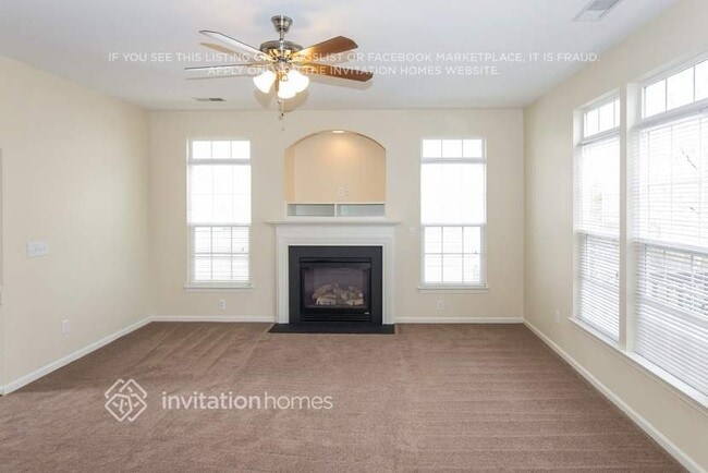 Photo - 9822 Edinburgh Ln