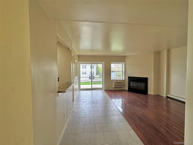Photo - 5 Lexington Hills Rd Unit 7