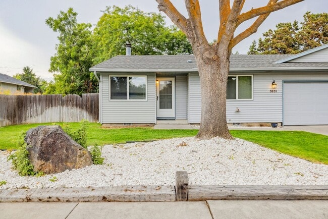 3 Bedroom home near Boise River and Green ... - 3 Bedroom home near Boise River and Green ...
