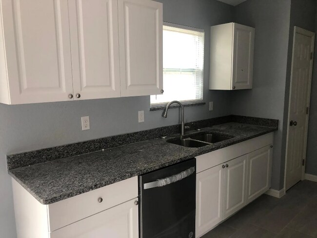 Photo - 217 Locust Pass Crse