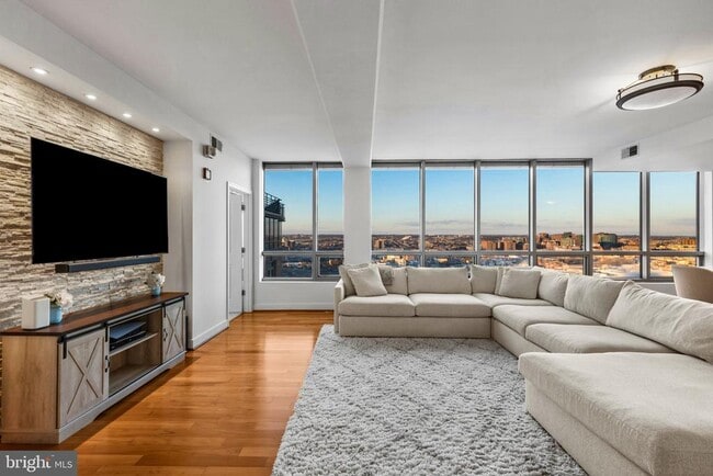 Building Photo - 675 President St Unit 2706 Rental