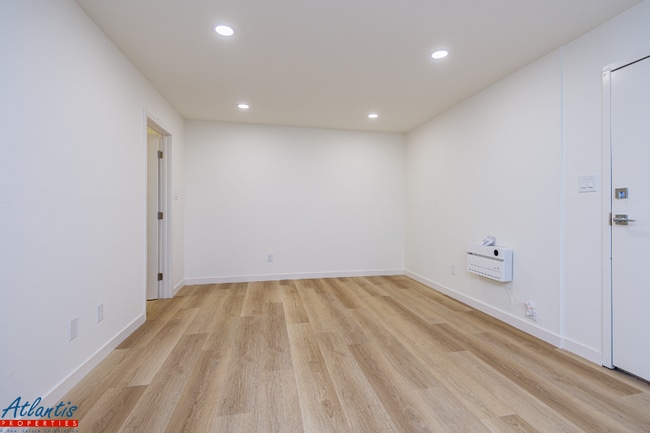 Photo - 555 S 10th St Unidad 12