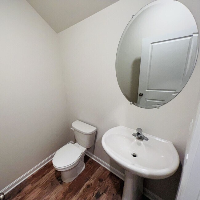 Photo - 3br 2.5ba Townhome Northeastern SD!