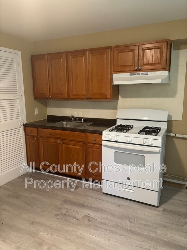 Photo - 2825 Eastshire Dr