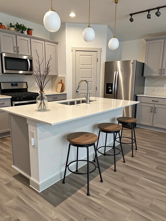 Photo - 1715 Plantation Pl