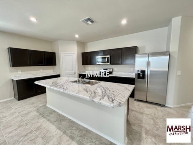 Photo - Very nice 4 bedroom home in Coolidge!