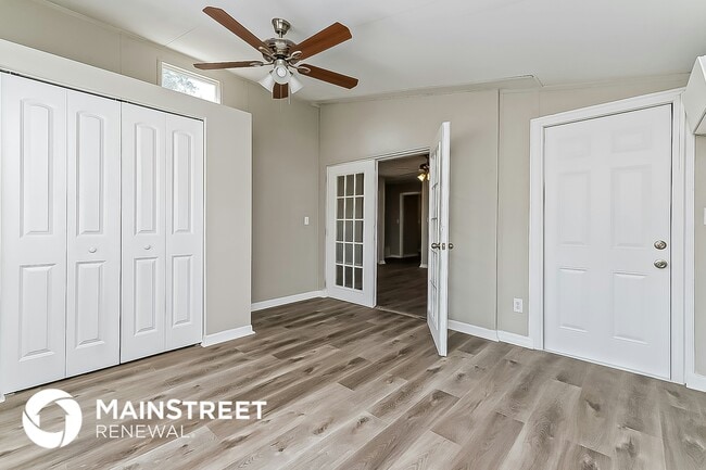 Photo - 1545 76th Ave N