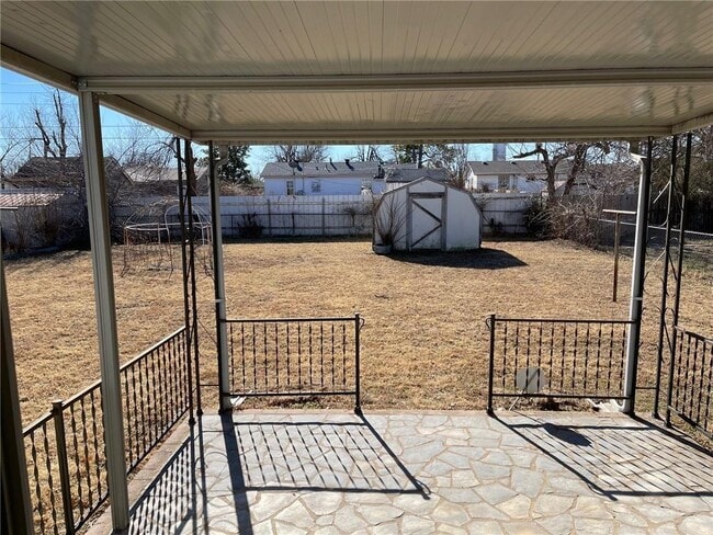 Photo - 3902 SE 10th Pl