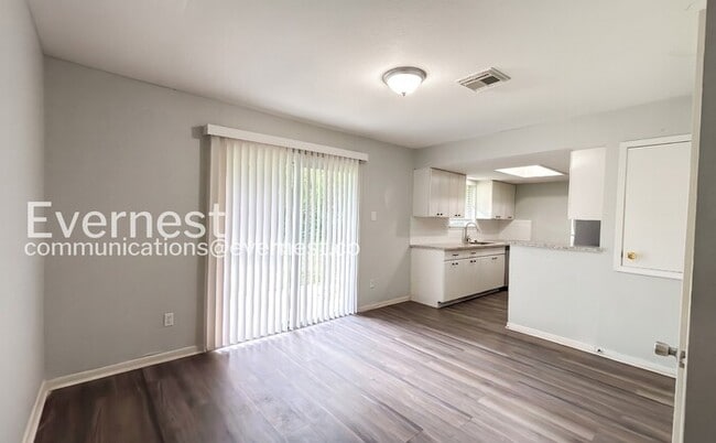 Photo - 12318 Astoria Blvd