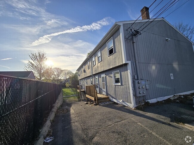 Building Photo - 157 3rd St Rental