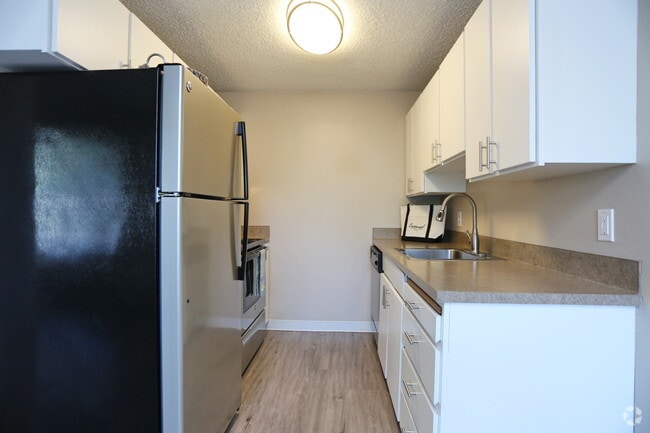 Crestwood Apartments