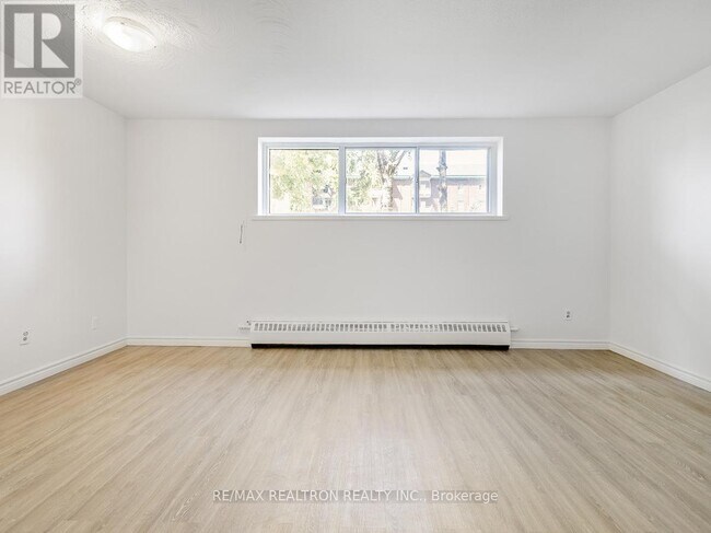 Photo - 165 Colborne Ave Unit 102