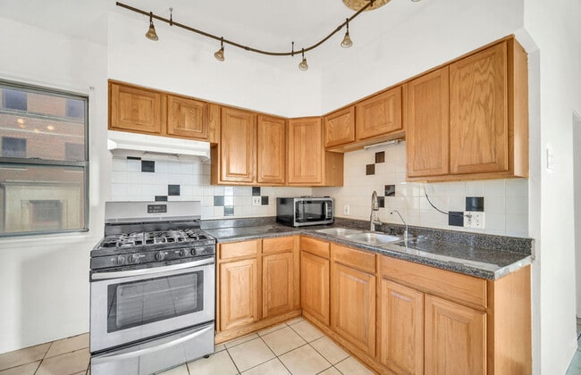 Photo - 2258 N Central Ave Unit 2258 n central