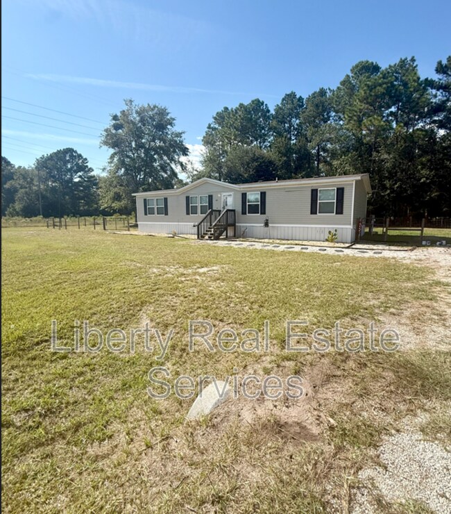 Photo - 45 Logan Ct SE