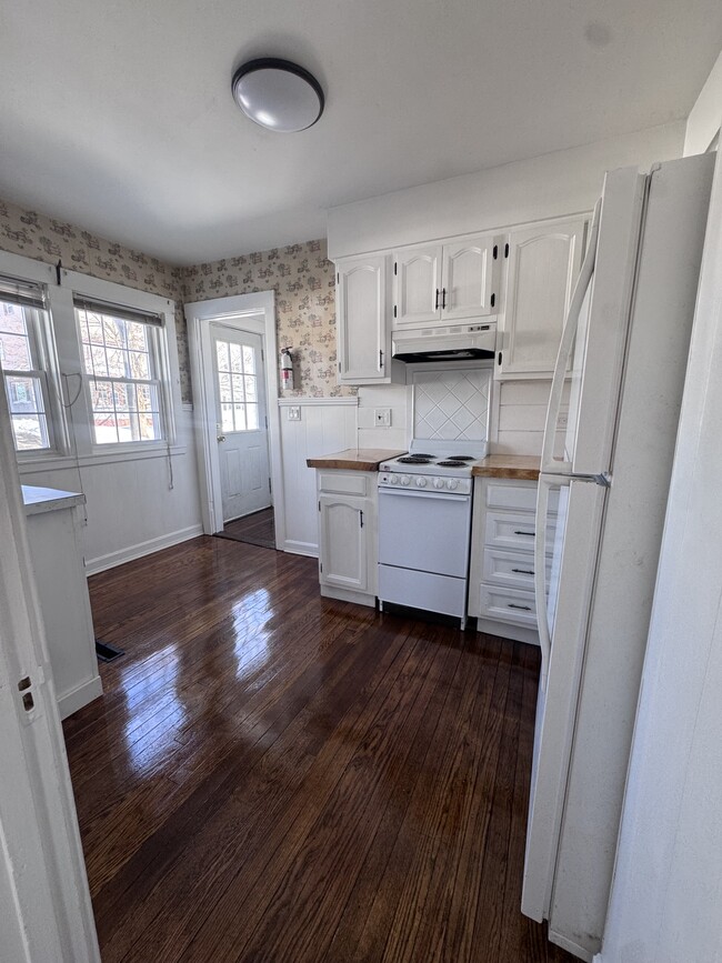 Photo - 18 Cobb Rd Unit 18 Cobb Road