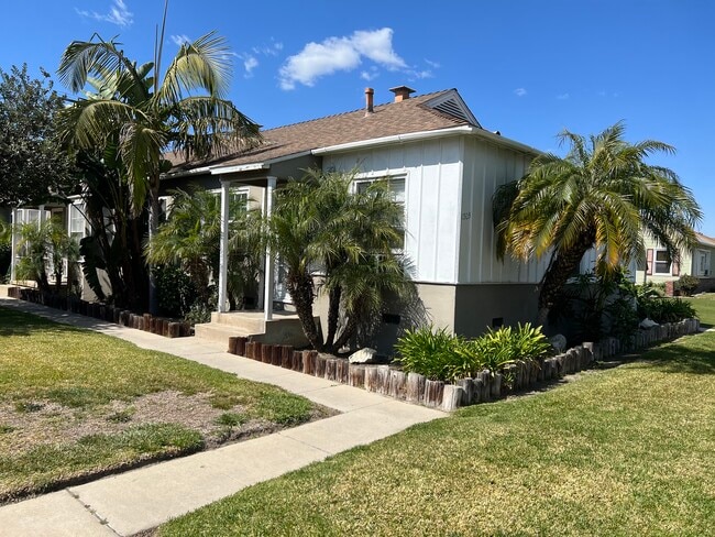Photo - 1305 N Buena Vista St Unit #A