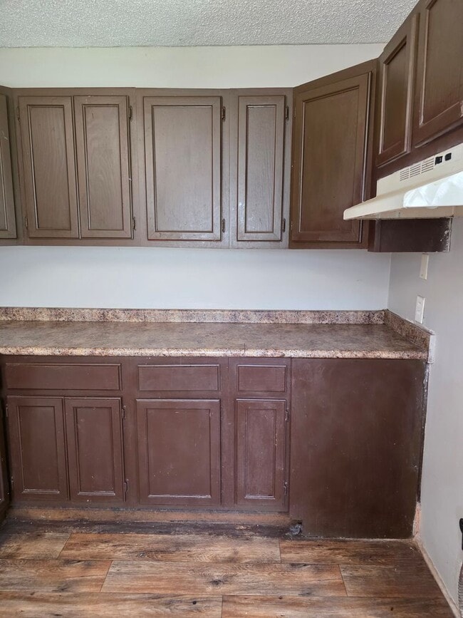 Photo - 1808 Scottwood St