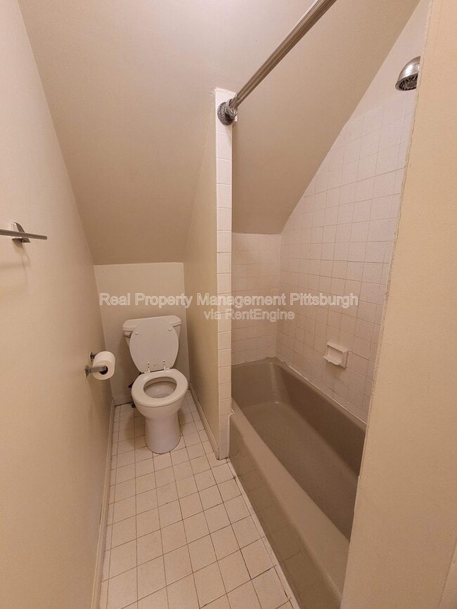 Photo - 437 S Aiken Ave Unit 3